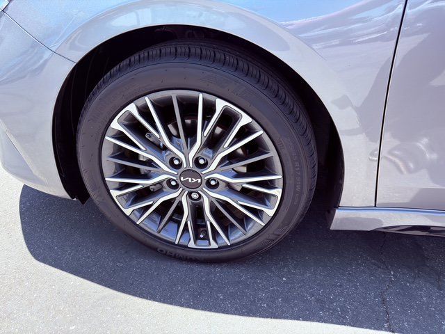Used 2023 Kia Forte GT-Line w/ GT-Line Premium Package FWD image 39