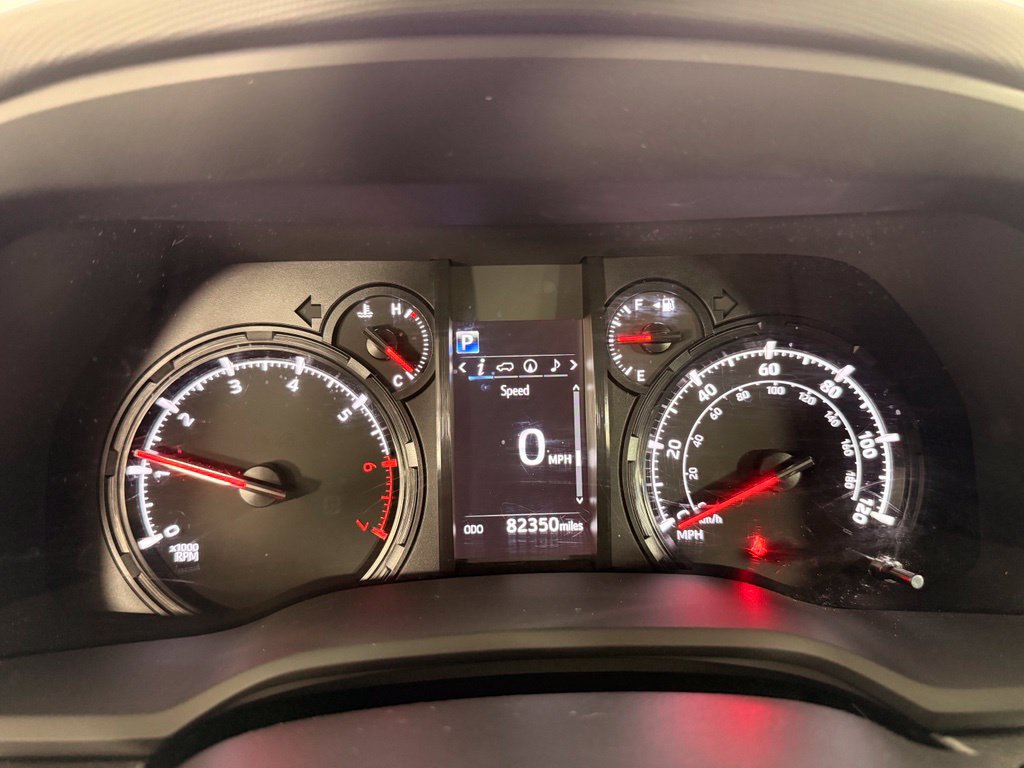 Certified 2022 Toyota 4Runner SR5 AWD/4WD image 30
