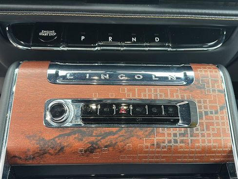 Used 2025 Lincoln Aviator Black Label w/ Jet Appearance Package image 20