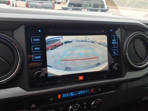 Used 2019 Toyota Tacoma TRD Off-Road image 26