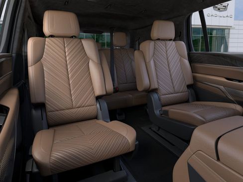 New 2025 Cadillac Escalade IQ Luxury 2 w/ LPO, Radiant Package image 41