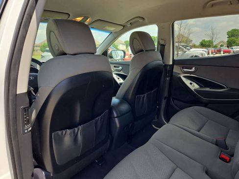 Used 2017 Hyundai Santa Fe Sport FWD image 17
