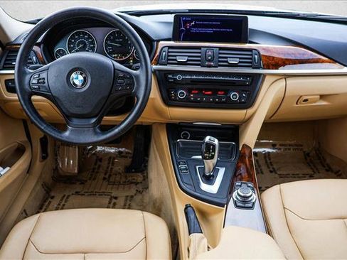 Used 2013 BMW 328i xDrive Sedan image 23