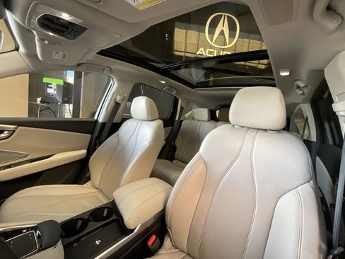 Certified 2025 Acura RDX w/ Technology Package image 11