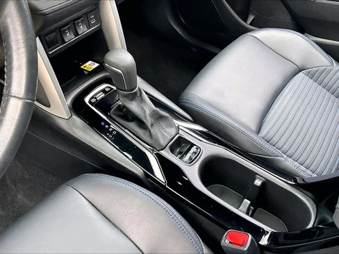 Used 2023 Toyota Corolla Cross AWD Hybrid w/ Convenience Package image 17