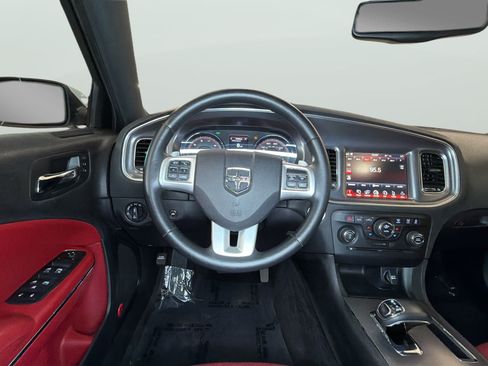 Used 2014 Dodge Charger SXT Plus RWD image 16