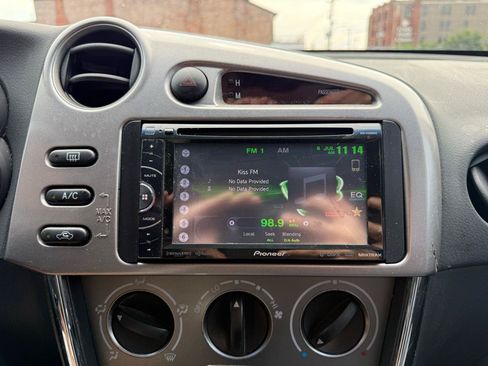 Used 2005 Toyota Matrix FWD image 10