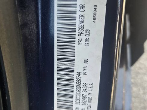 Used 2013 Chrysler 200 Limited FWD image 15