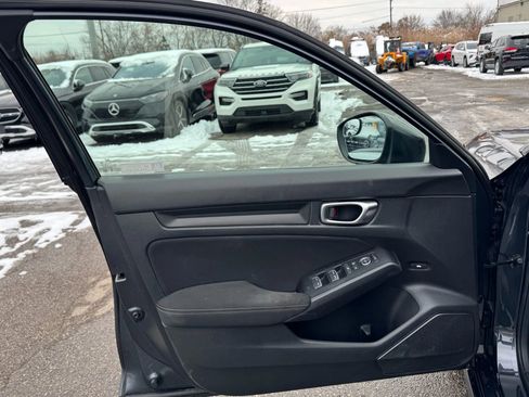 Used 2023 Honda Civic Sport image 12