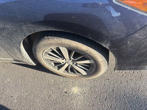 Used 2019 Subaru Impreza 2.0i Premium w/ Eyesight & BSD/Rcta & SRF image 10