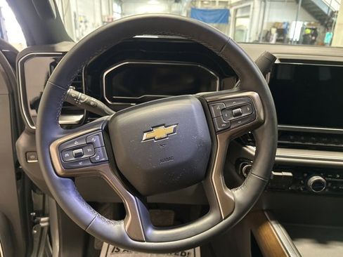 Used 2024 Chevrolet Silverado 3500 High Country w/ Technology Package image 17