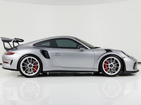 Used 2019 Porsche 911 GT3 RS RWD image 2