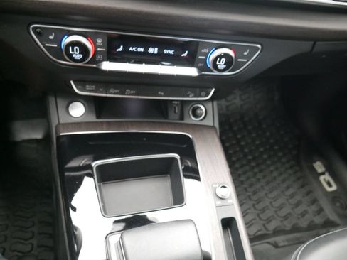 Certified 2023 Audi Q5 2.0T Premium w/ Convenience Package AWD/4WD image 36