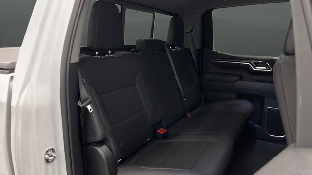 New 2026 Chevrolet Silverado 1500 RST w/ Dark Appearance Package AWD/4WD image 24