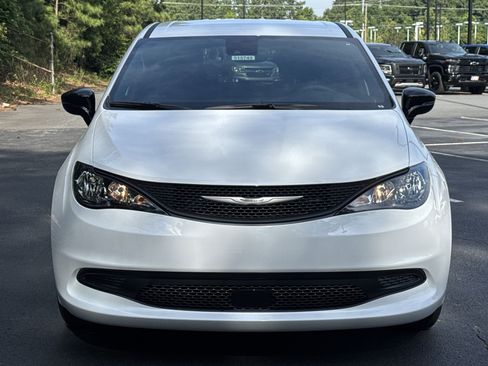 New 2025 Chrysler Voyager LX image 2