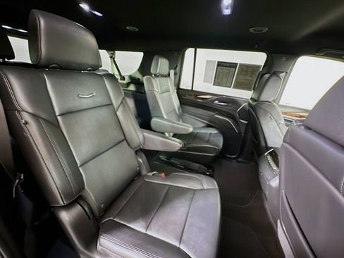 Used 2024 Cadillac Escalade ESV Luxury w/ LPO, Floor Liner Package image 30