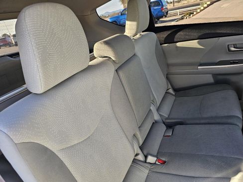 Used 2014 Toyota Prius V Three image 15
