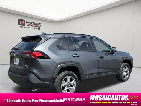 Used 2025 Toyota RAV4 XLE AWD/4WD image 7