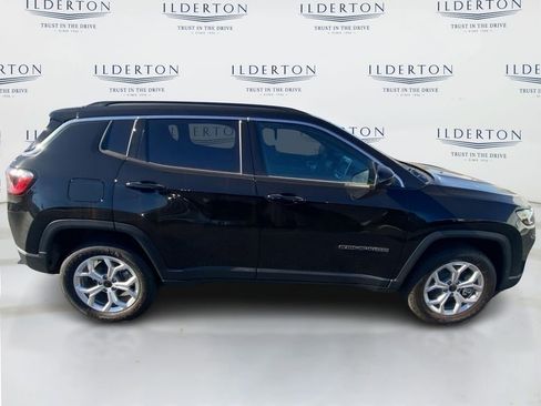 New 2026 Jeep Compass Latitude image 4