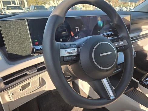 New 2026 Hyundai Tucson SEL image 18