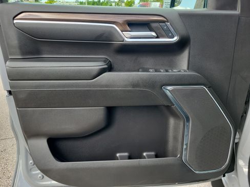 Used 2024 Chevrolet Silverado 1500 LT RWD image 22