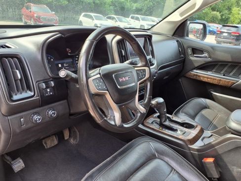 Used 2021 GMC Canyon Denali image 22