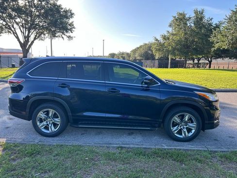 Used 2014 Toyota Highlander Limited Platinum FWD image 7