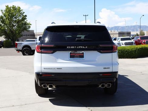 New 2026 GMC Acadia Denali Ultimate AWD/4WD image 5