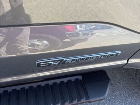 Used 2024 Ford F350 Lariat w/ FX4 Off-Road Package image 38