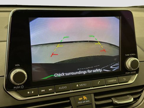 Used 2023 Nissan Altima 2.5 SV FWD image 22