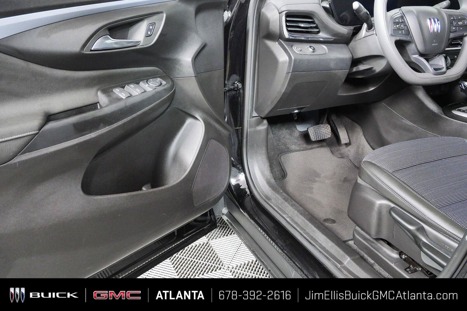 Used 2025 Buick Envista Preferred FWD image 7