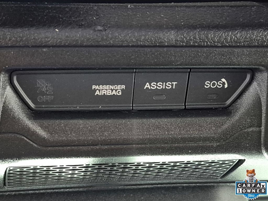 Used 2025 Jeep Wrangler Unlimited Rubicon AWD/4WD image 24