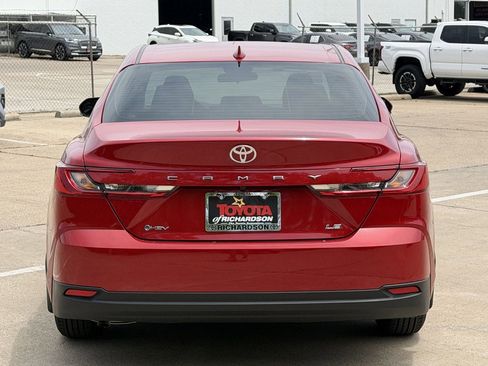 Used 2026 Toyota Camry LE FWD image 5