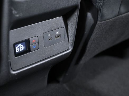 Used 2023 Nissan Rogue SL w/ SL Premium Package image 30