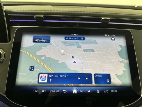 Used 2025 Mercedes-Benz E 53 AMG e 4MATIC Sedan image 16