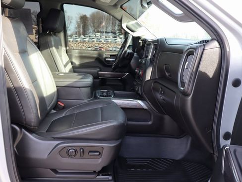 Used 2021 Chevrolet Silverado 2500 LTZ image 17