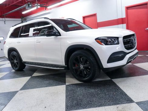 Used 2023 Mercedes-Benz GLS 450 4MATIC SUV image 2