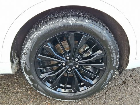 Certified 2023 Ford Escape ST-Line Elite image 8