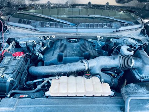 Used 2018 Ford F150 XL w/ Equipment Group 101A Mid image 5