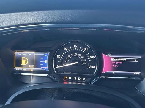 Used 2016 Lincoln Navigator Select image 15