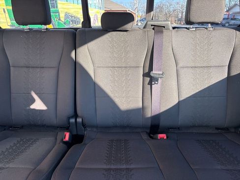 Used 2019 Ford F150 XLT w/ Equipment Group 302A Luxury image 18