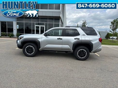 Used 2025 Toyota 4Runner TRD Sport Premium AWD/4WD image 6