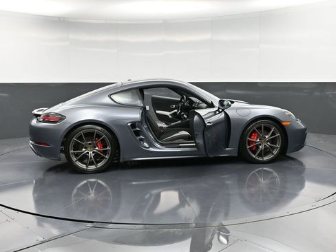 New 2025 Porsche 718 Cayman S RWD image 31