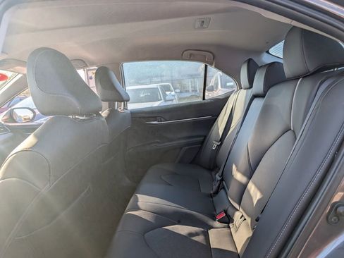 Used 2022 Toyota Camry XSE image 12