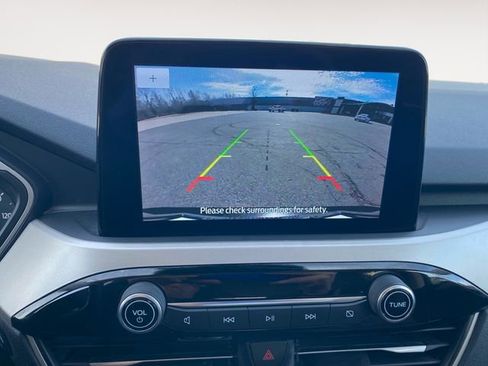 Used 2021 Ford Escape SE image 26