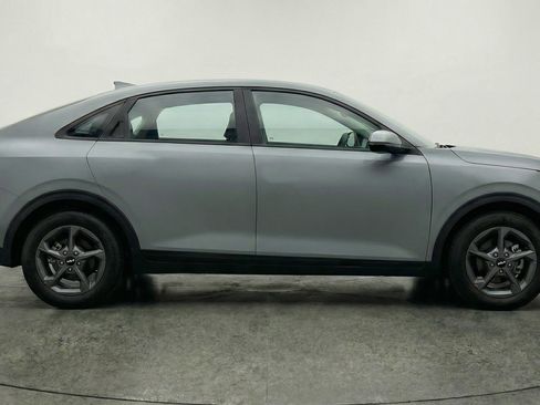 Used 2025 Kia K4 LXS image 11