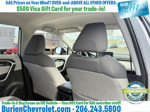 Used 2020 Toyota RAV4 XLE AWD/4WD image 24