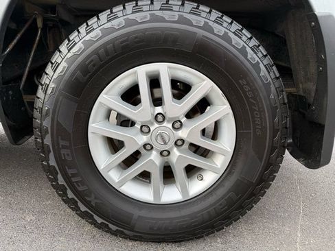 Used 2019 Nissan Frontier SV w/ Value Truck Package AWD/4WD image 22