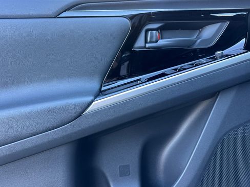 Used 2024 Toyota bZ4X Limited image 12