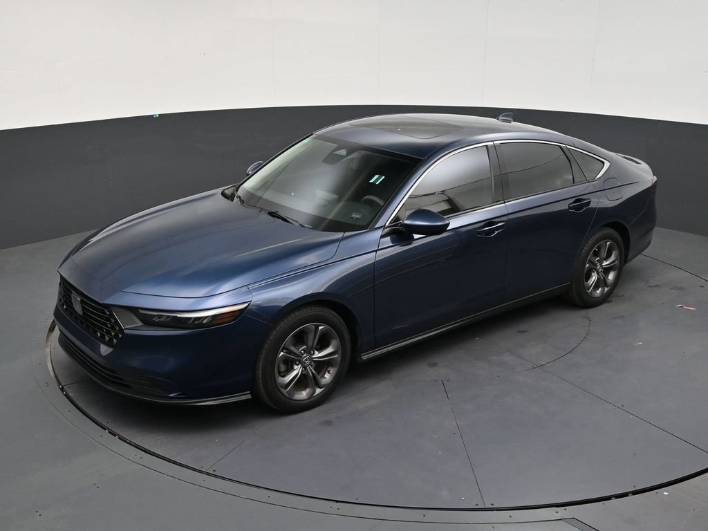 Used 2024 Honda Accord EX image 11